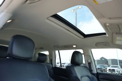 2023 INFINITI QX80 LUXE