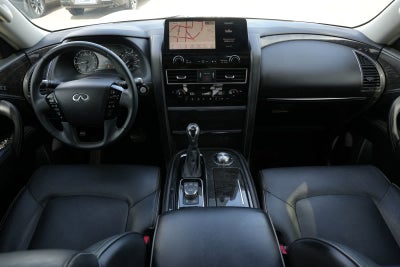 2023 INFINITI QX80 LUXE