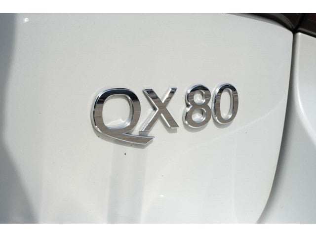 2023 INFINITI QX80 LUXE