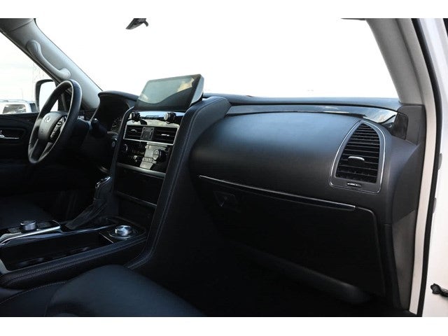 2022 INFINITI QX80 LUXE