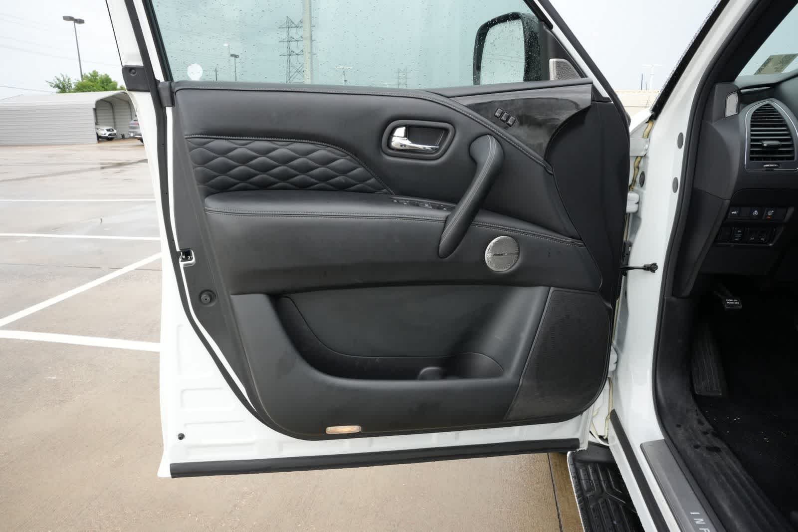 2023 INFINITI QX80 SENSORY