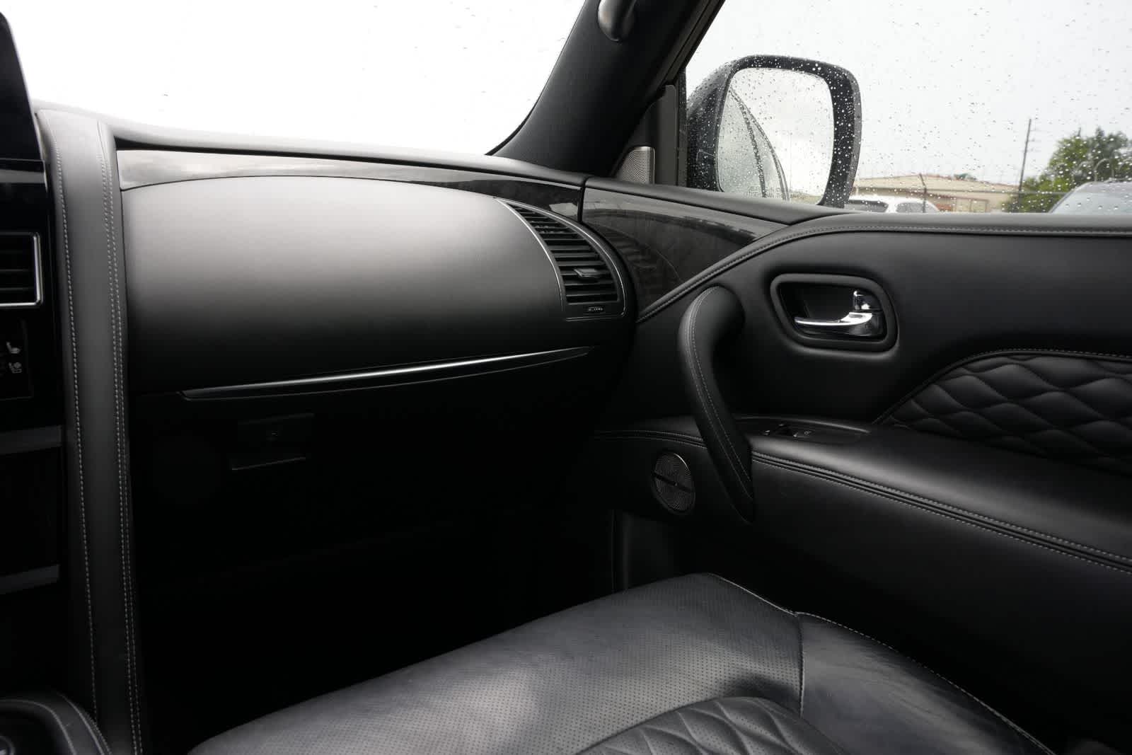 2023 INFINITI QX80 SENSORY