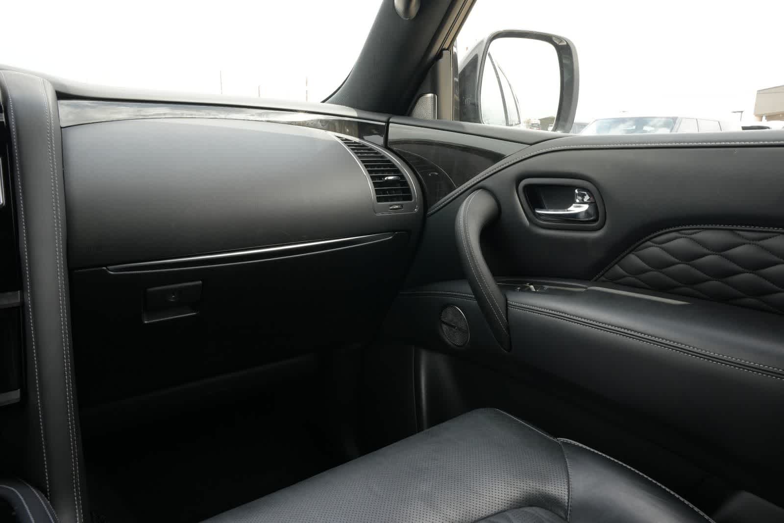 2024 INFINITI QX80 SENSORY