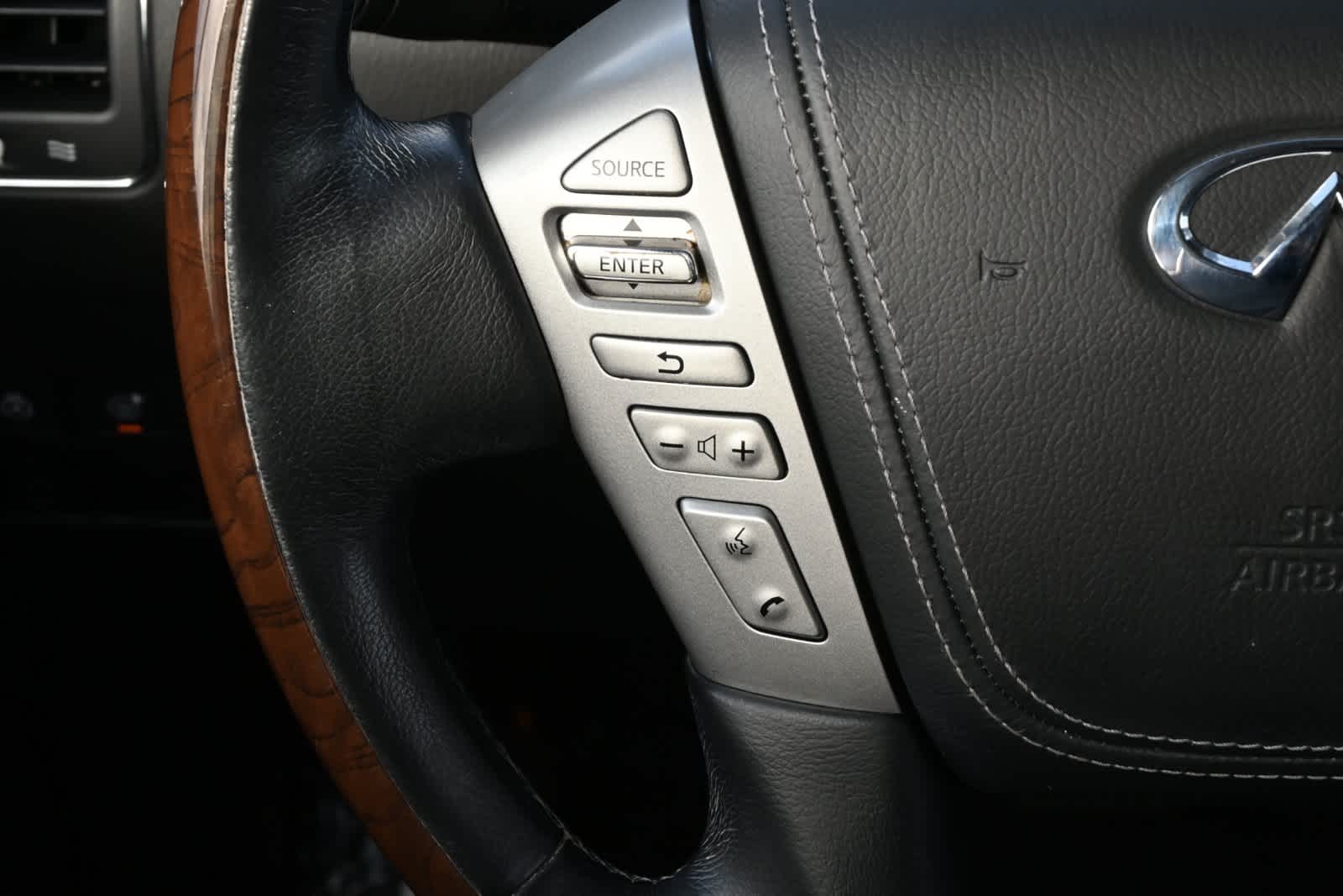 2019 INFINITI QX80 LUXE