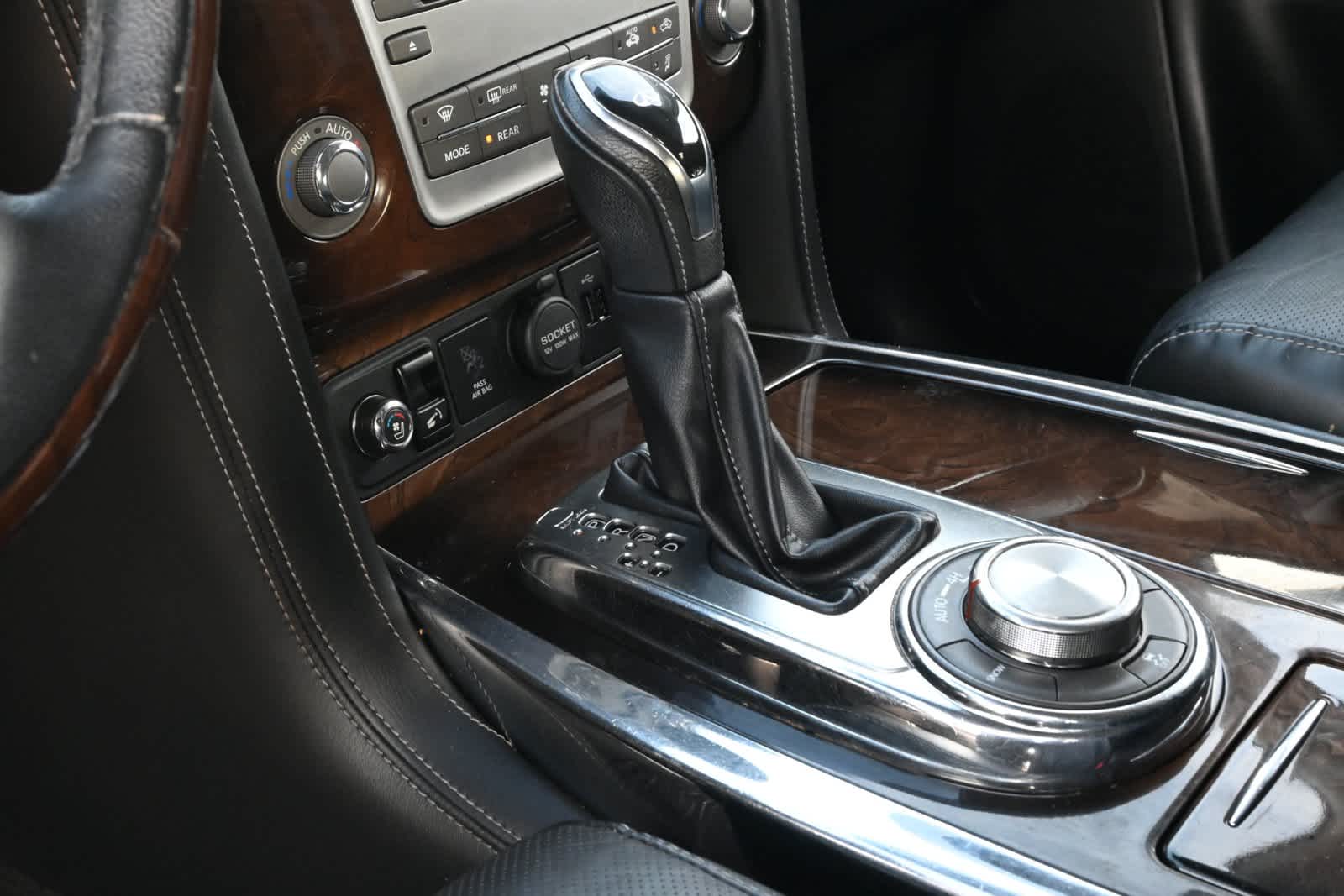 2019 INFINITI QX80 LUXE