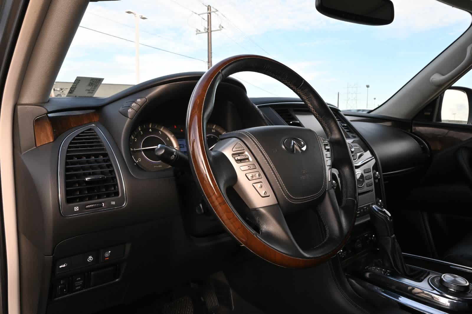 2019 INFINITI QX80 LUXE