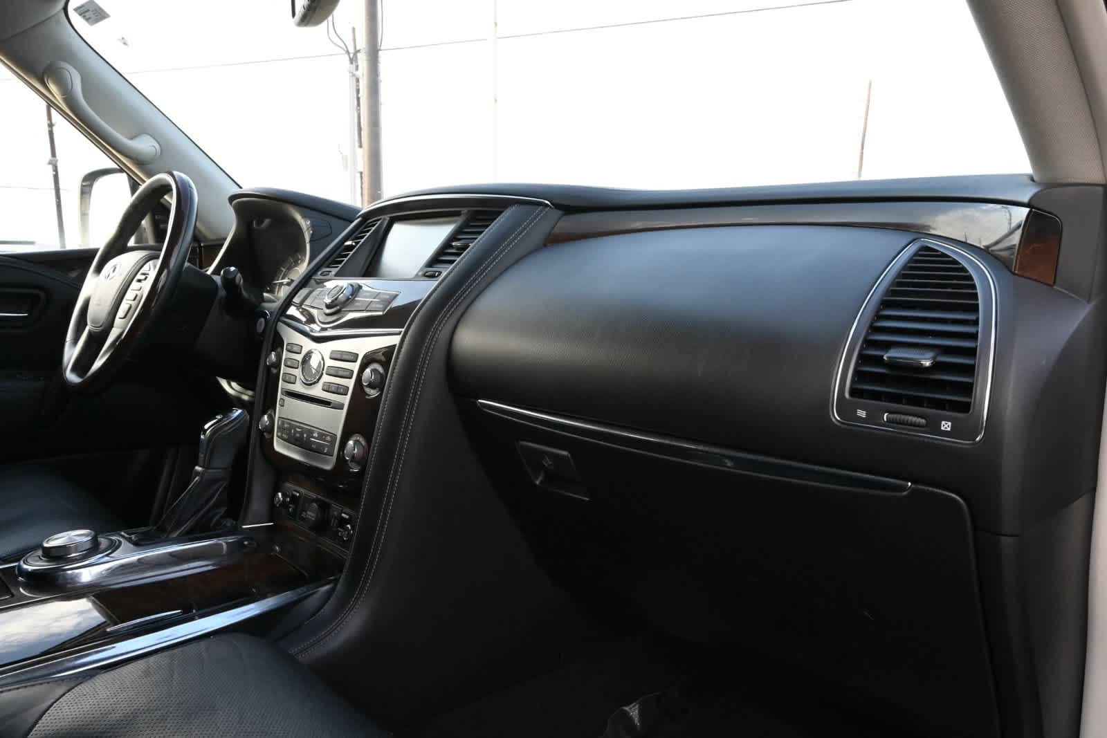 2019 INFINITI QX80 LUXE