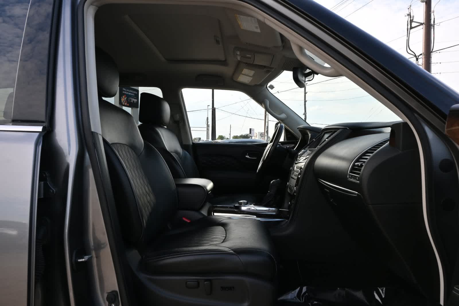 2019 INFINITI QX80 LUXE