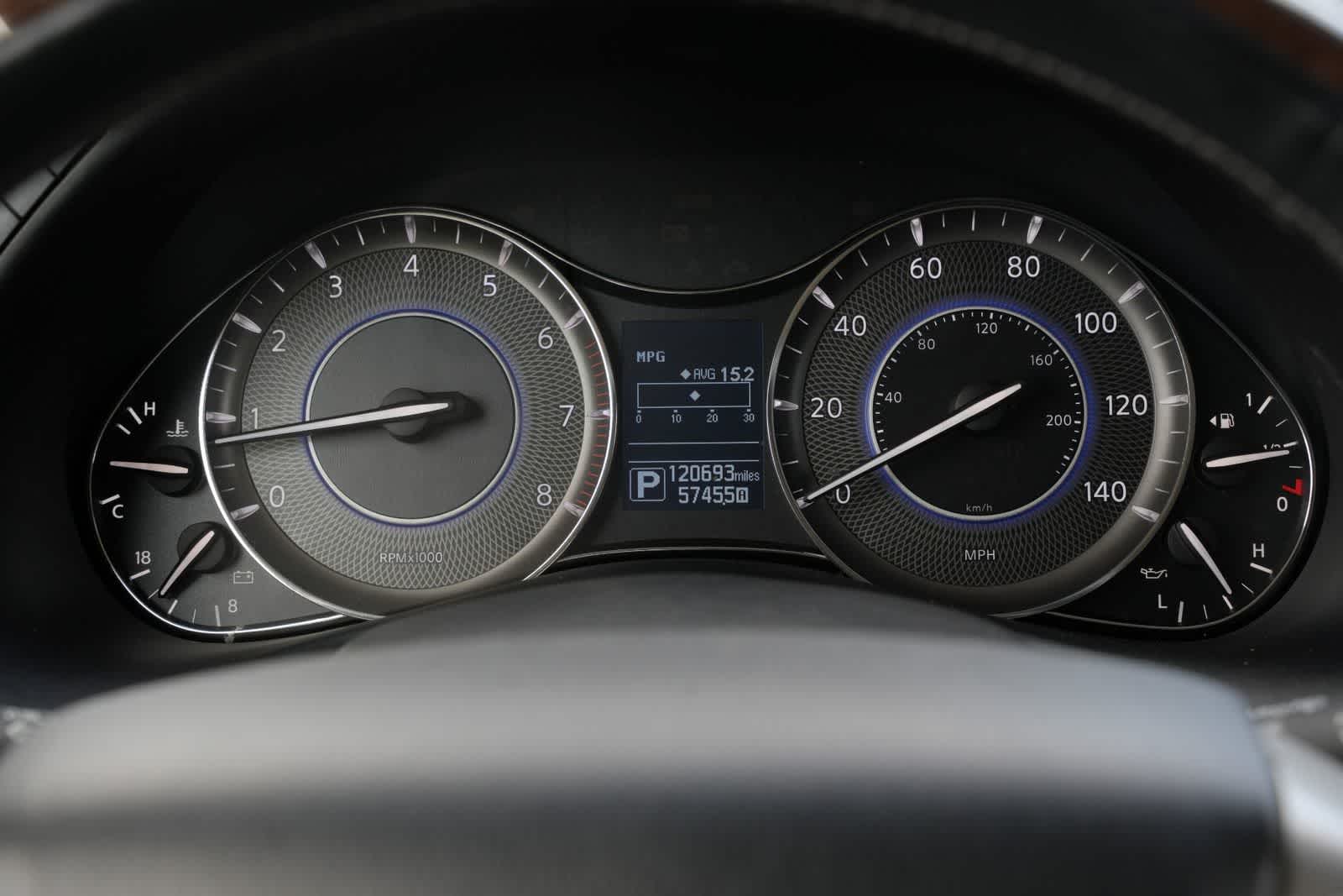 2017 INFINITI QX80 RWD