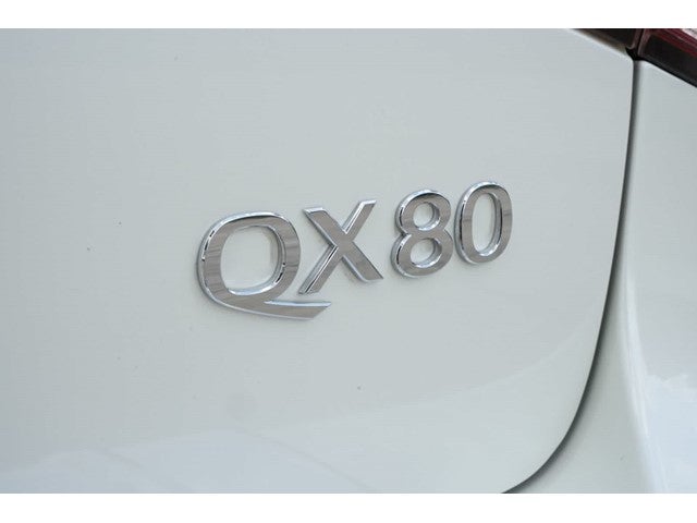 2017 INFINITI QX80 RWD