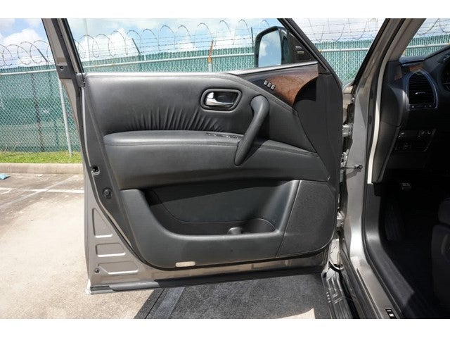 2014 INFINITI QX80 2WD 4dr