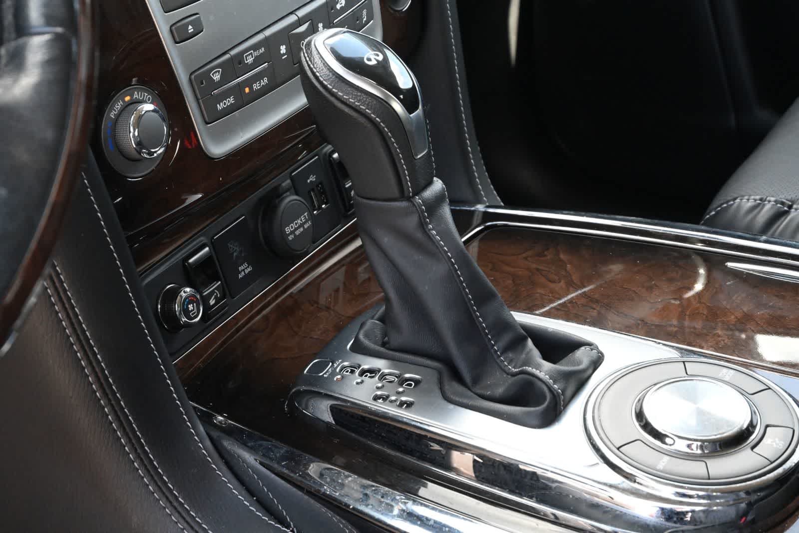 2019 INFINITI QX80 LUXE
