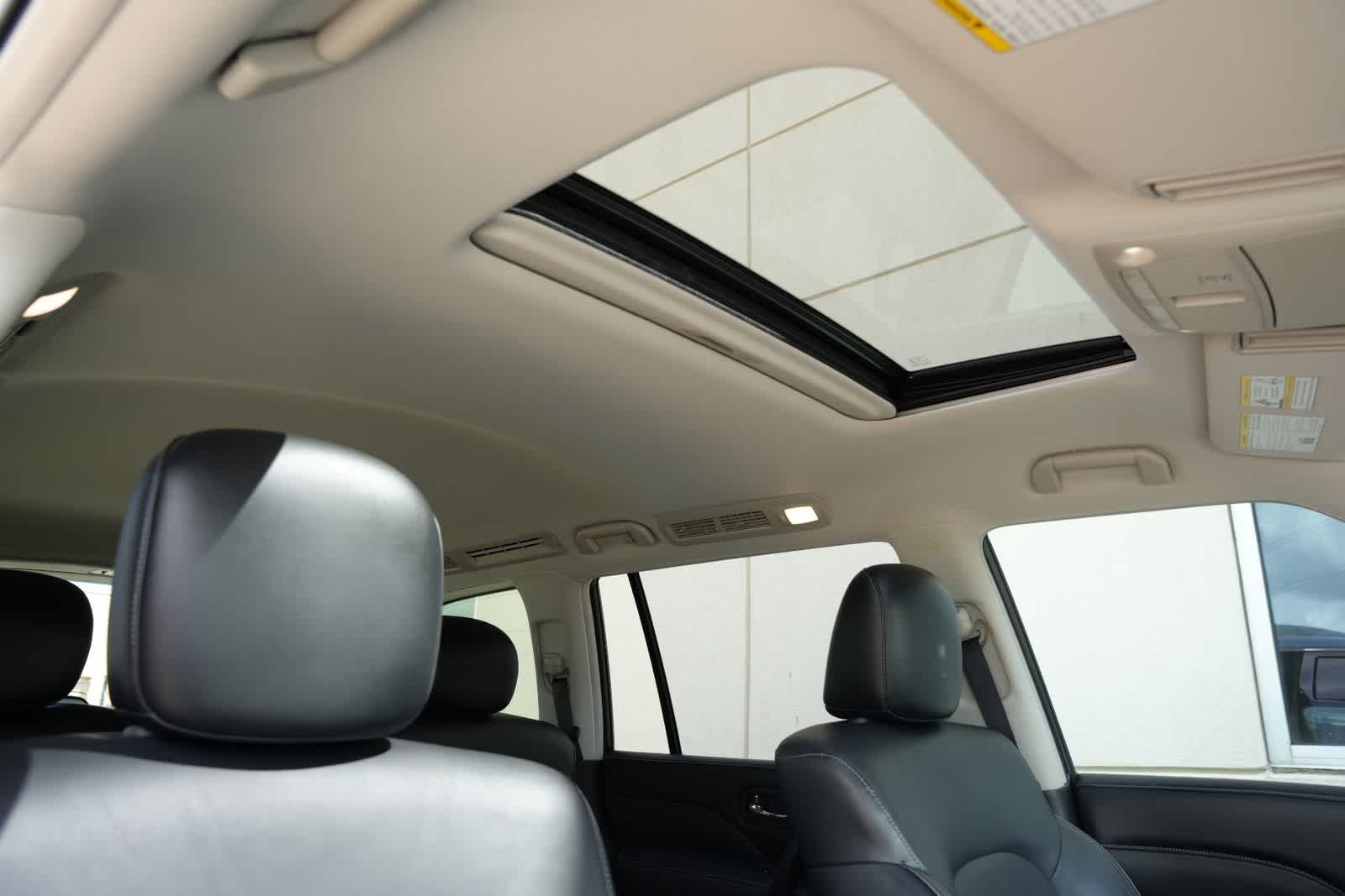 2019 INFINITI QX80 LUXE