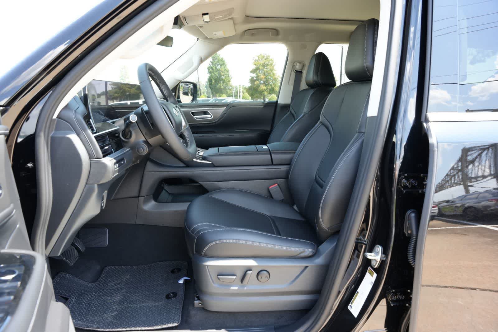 2027 INFINITI QX80 PURE