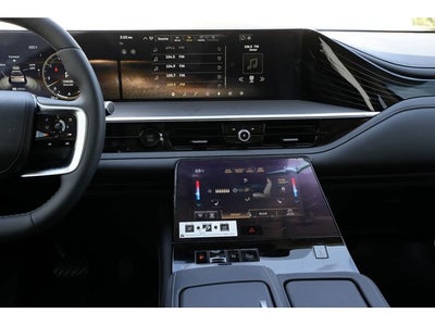 2027 INFINITI QX80 PURE