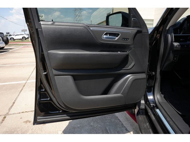 2027 INFINITI QX80 PURE