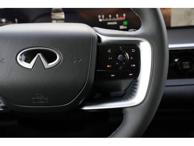 2027 INFINITI QX80 LUXE
