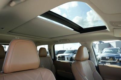 2027 INFINITI QX80 LUXE