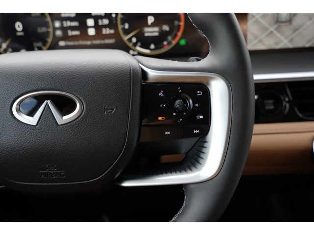 2027 INFINITI QX80 LUXE