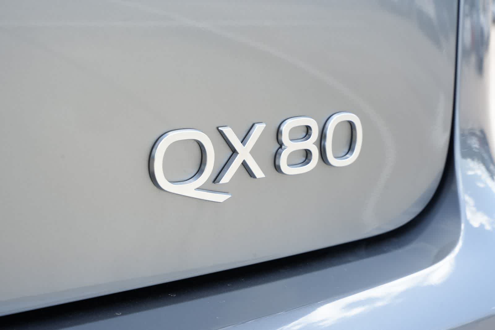 2027 INFINITI QX80 LUXE