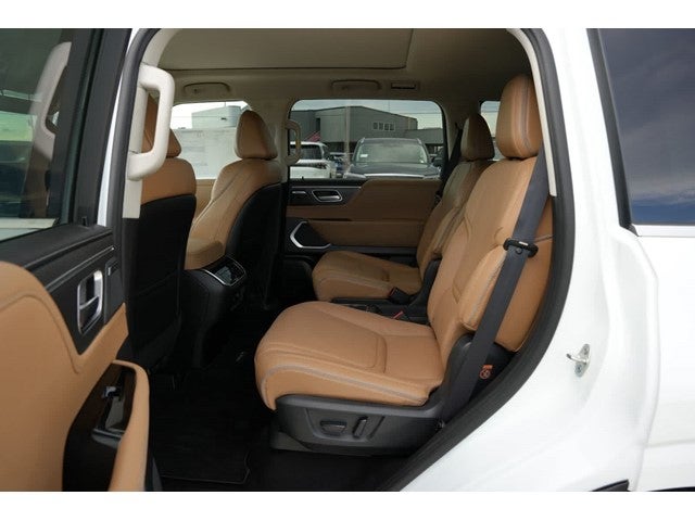 2027 INFINITI QX80 LUXE