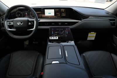 2027 INFINITI QX80 LUXE