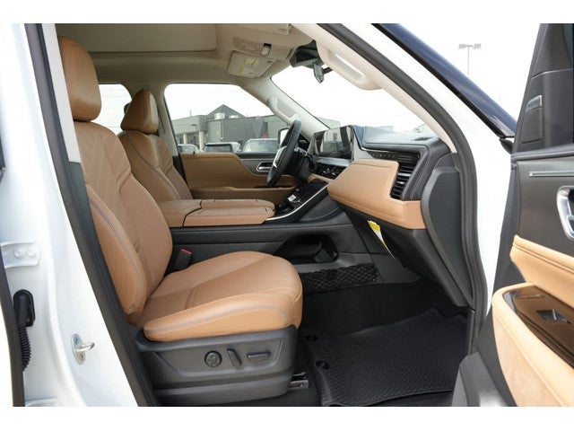 2027 INFINITI QX80 LUXE