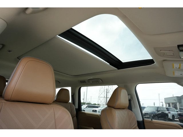 2027 INFINITI QX80 LUXE