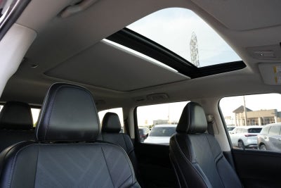 2027 INFINITI QX80 LUXE