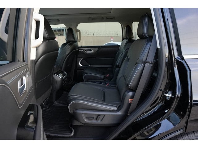 2027 INFINITI QX80 LUXE