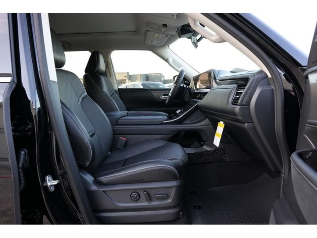 2027 INFINITI QX80 LUXE