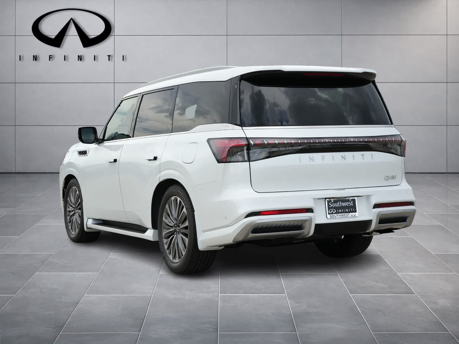 2027 INFINITI QX80 LUXE