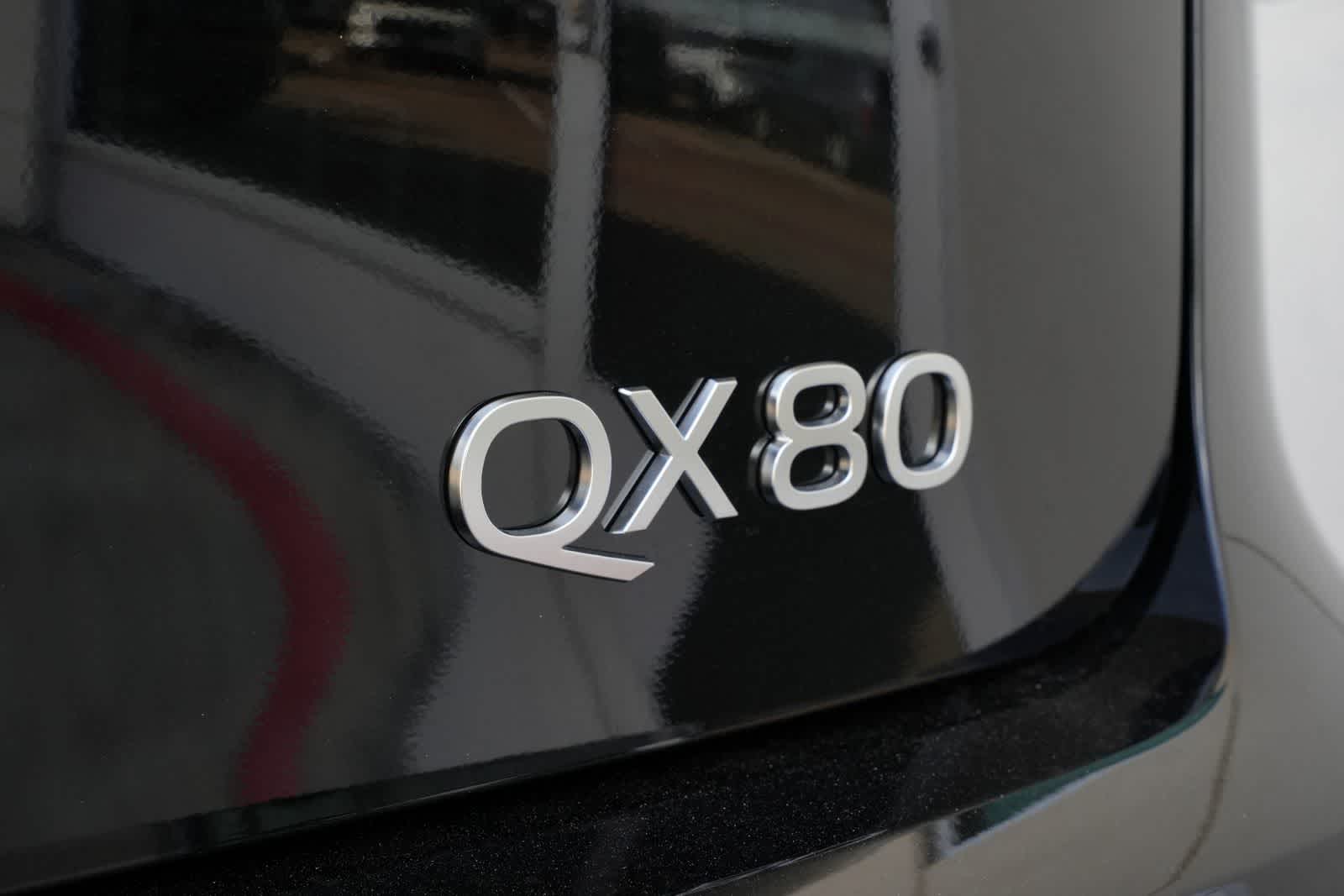 2027 INFINITI QX80 LUXE