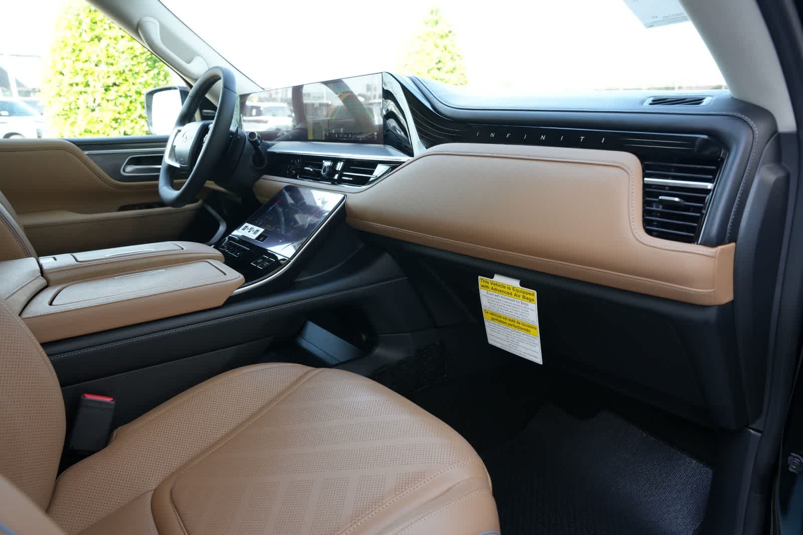 2027 INFINITI QX80 LUXE