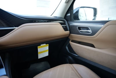 2027 INFINITI QX80 LUXE