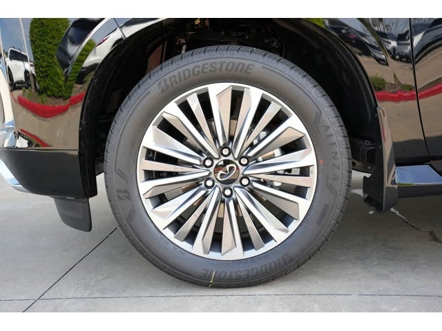 2027 INFINITI QX80 LUXE