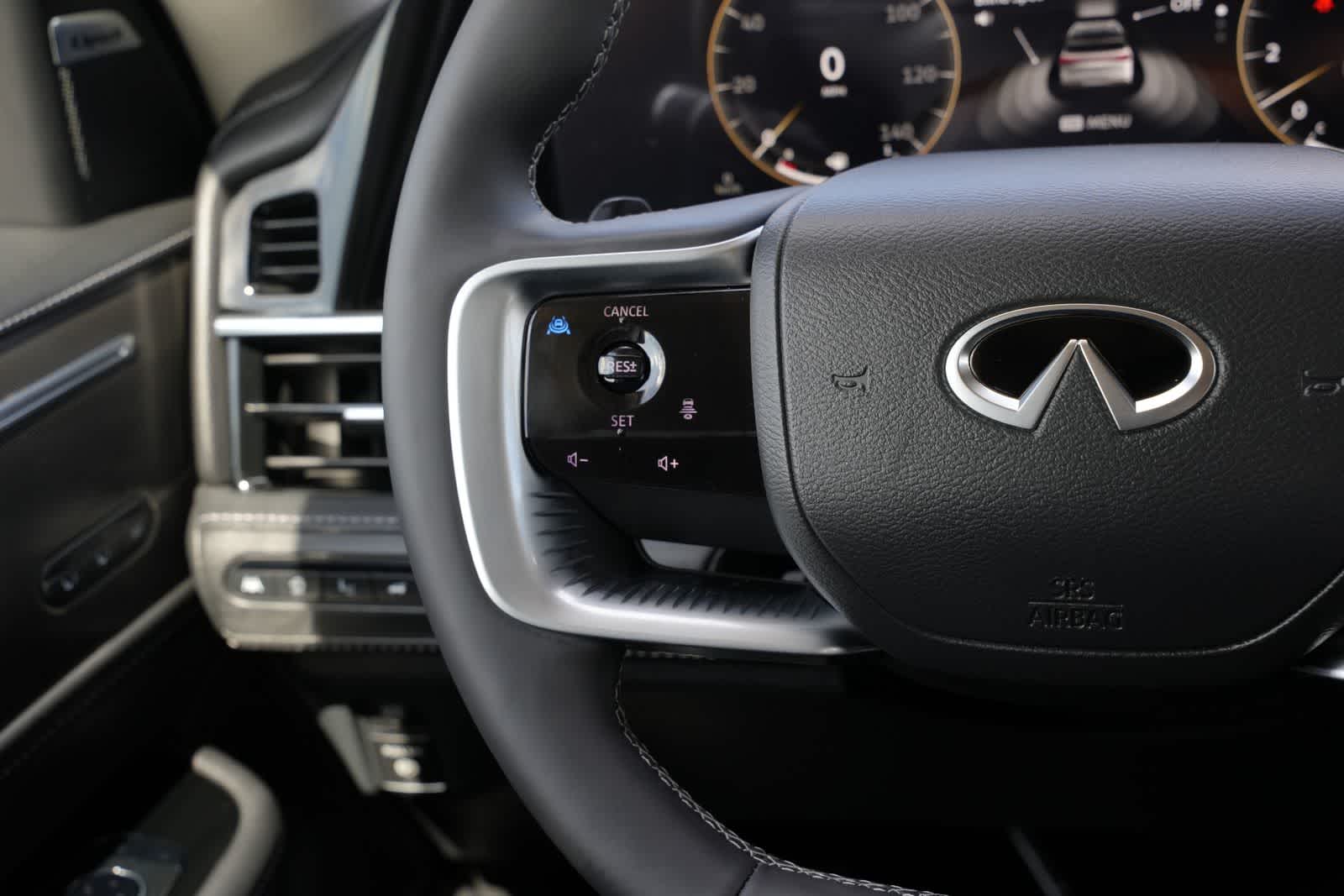 2027 INFINITI QX80 LUXE