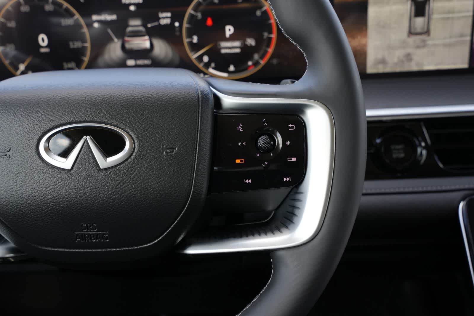 2027 INFINITI QX80 LUXE