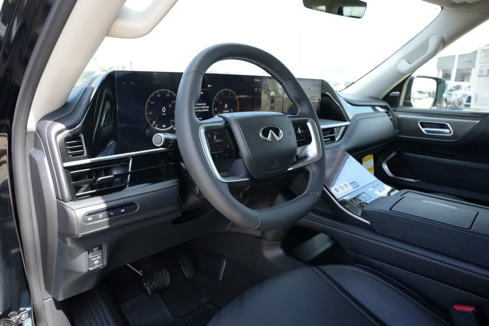 2027 INFINITI QX80 LUXE