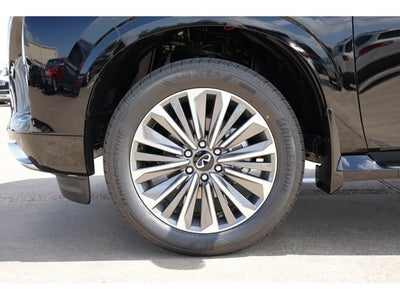 2027 INFINITI QX80 LUXE