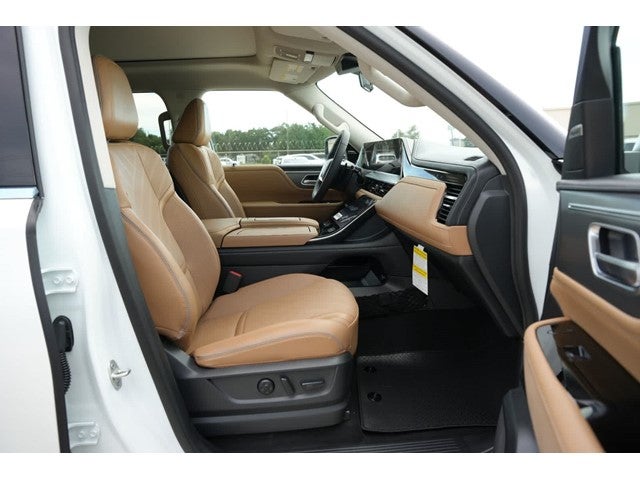 2027 INFINITI QX80 LUXE