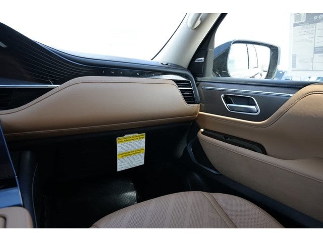 2027 INFINITI QX80 LUXE
