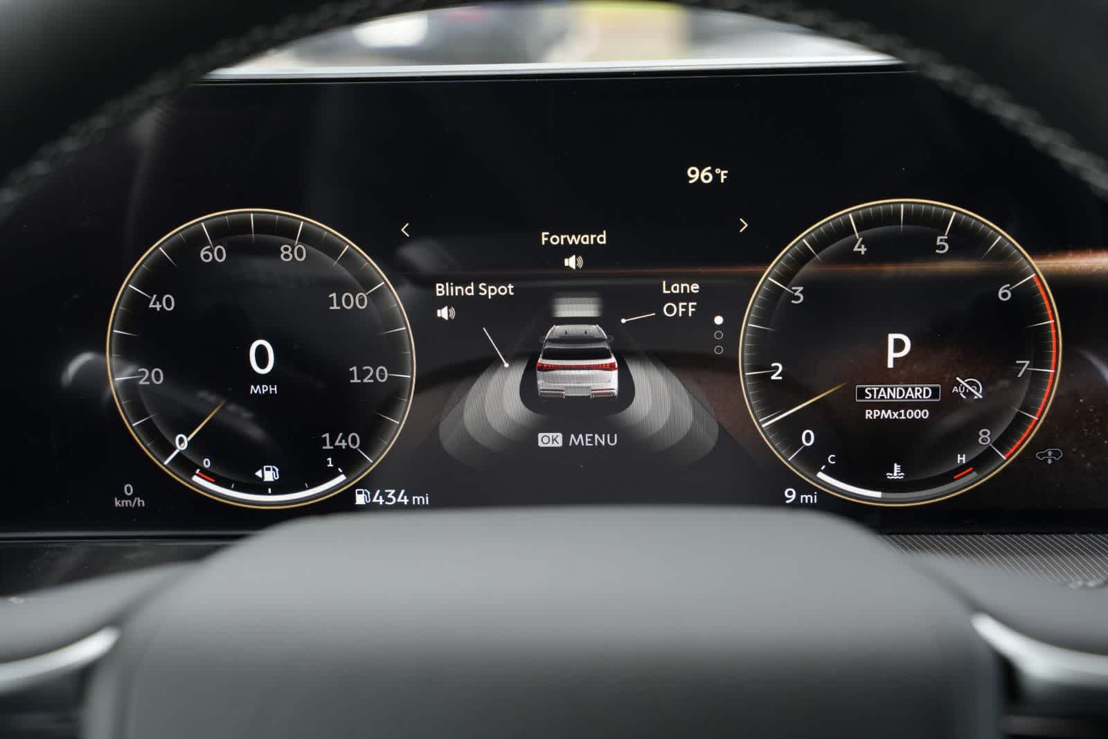 2027 INFINITI QX80 LUXE
