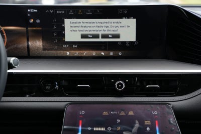 2027 INFINITI QX80 LUXE