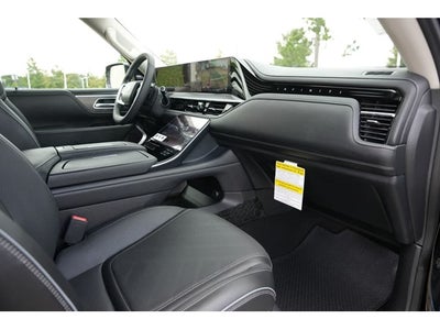 2027 INFINITI QX80 LUXE