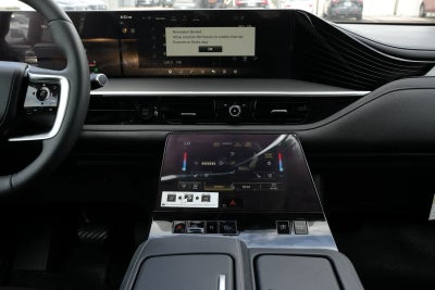 2027 INFINITI QX80 LUXE