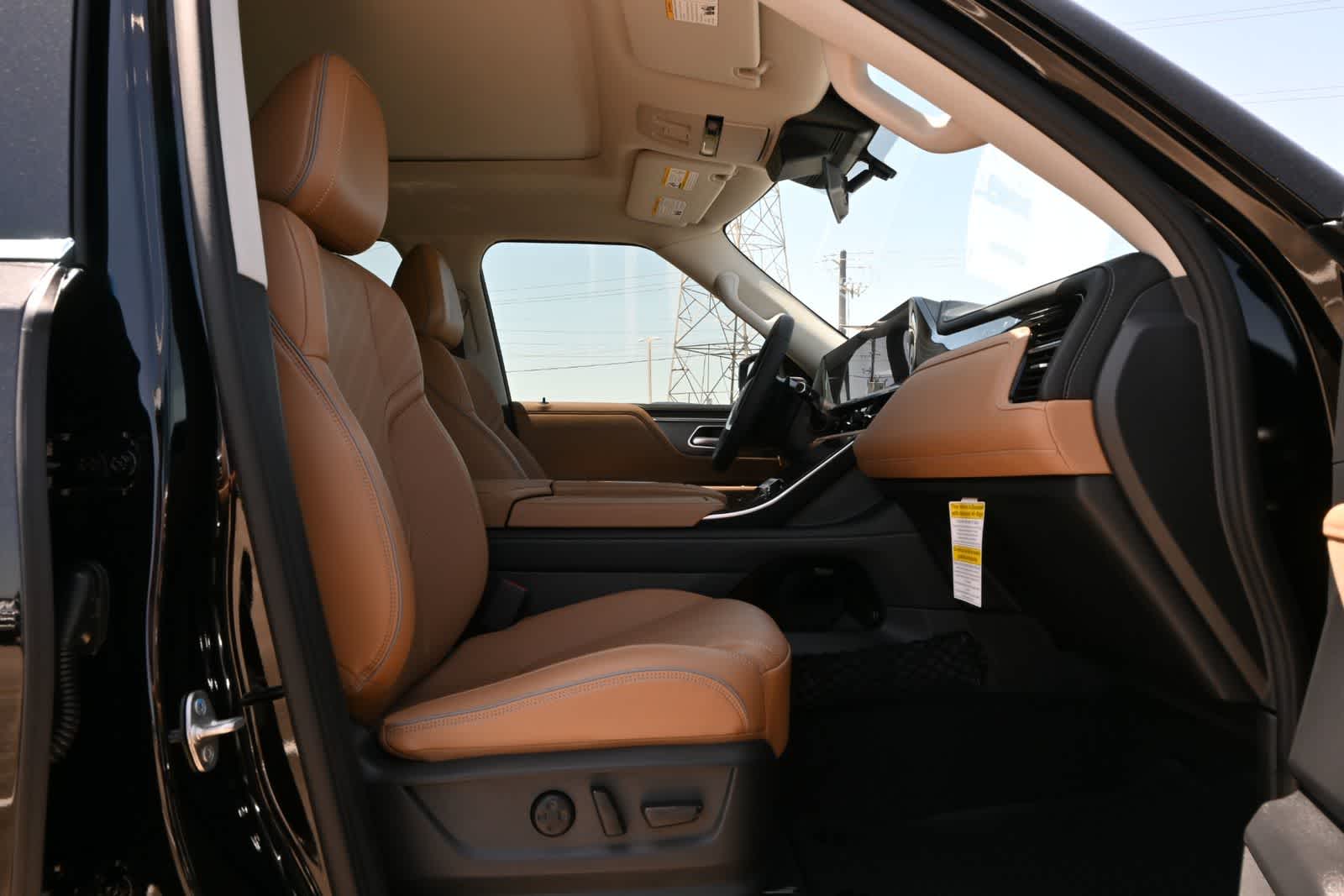2027 INFINITI QX80 LUXE