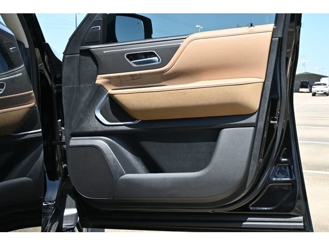 2027 INFINITI QX80 LUXE
