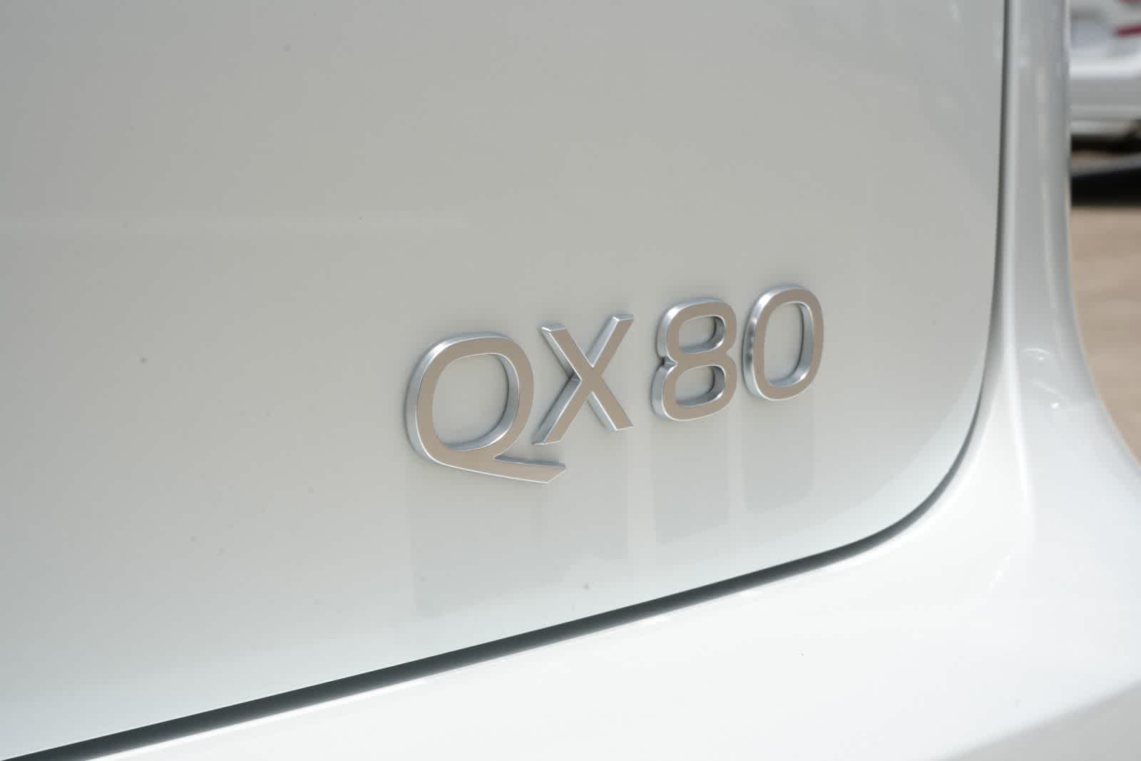 2026 INFINITI QX80 LUXE