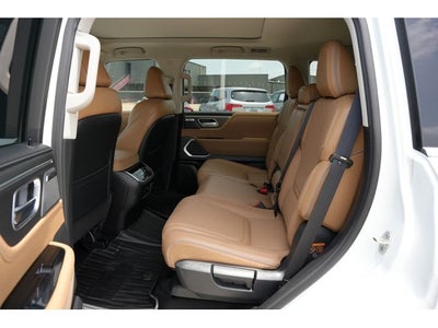 2026 INFINITI QX80 LUXE